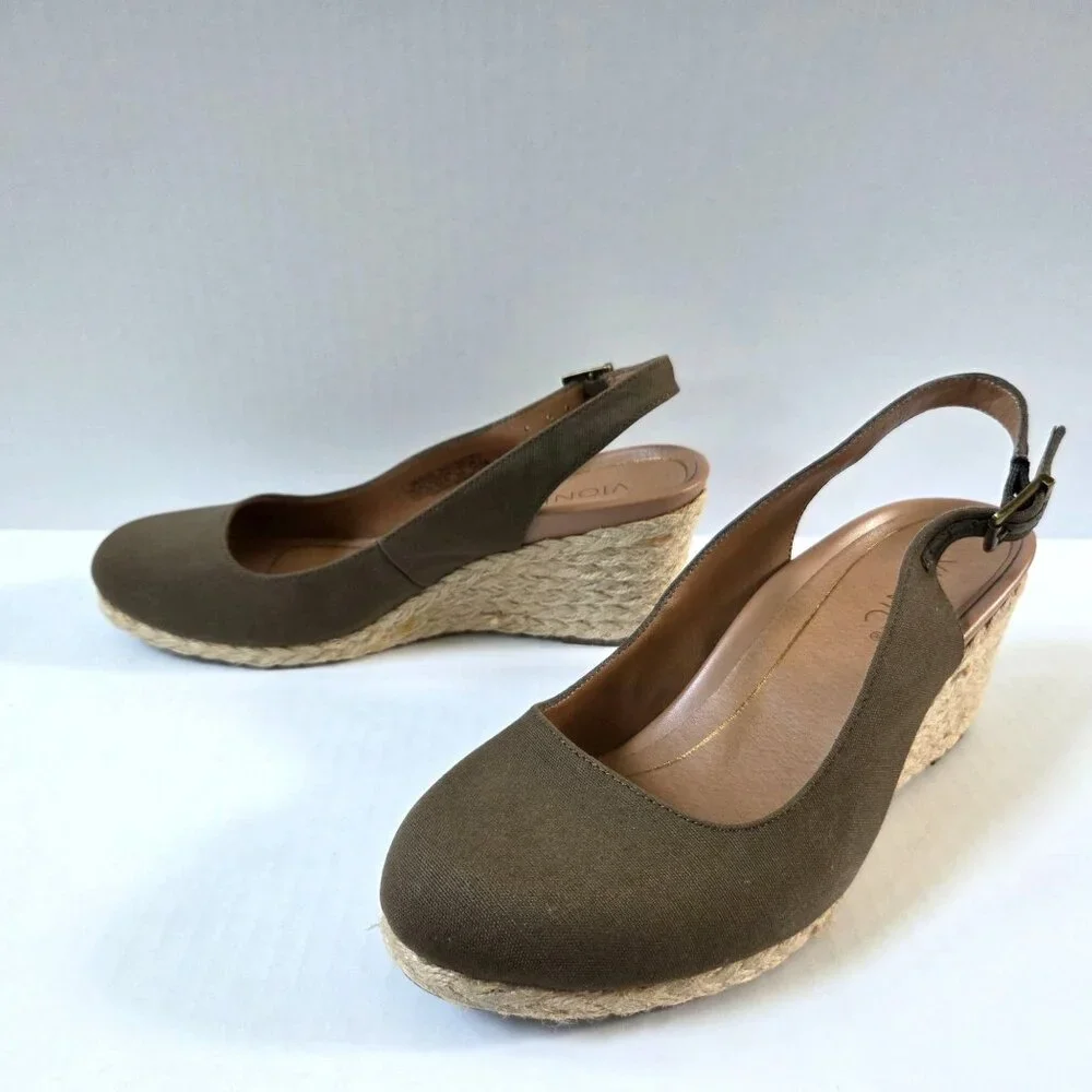 Vionic Coralina Espadrille Wedges Size 9.5 Olive Green Slingback Preppy Sandals